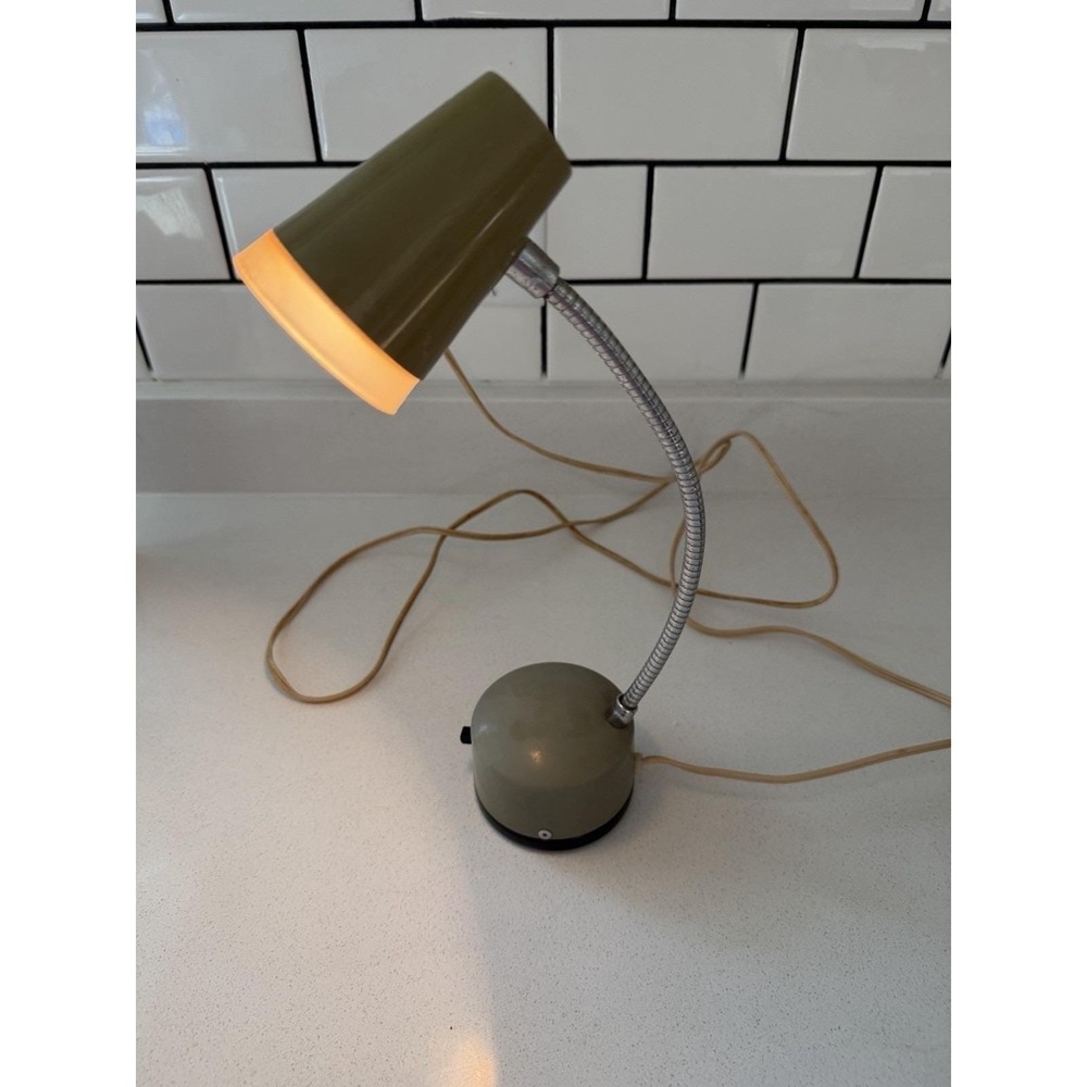 Vintage Penetray Gooseneck Desk Lamp MCM Green Corded Adjustable